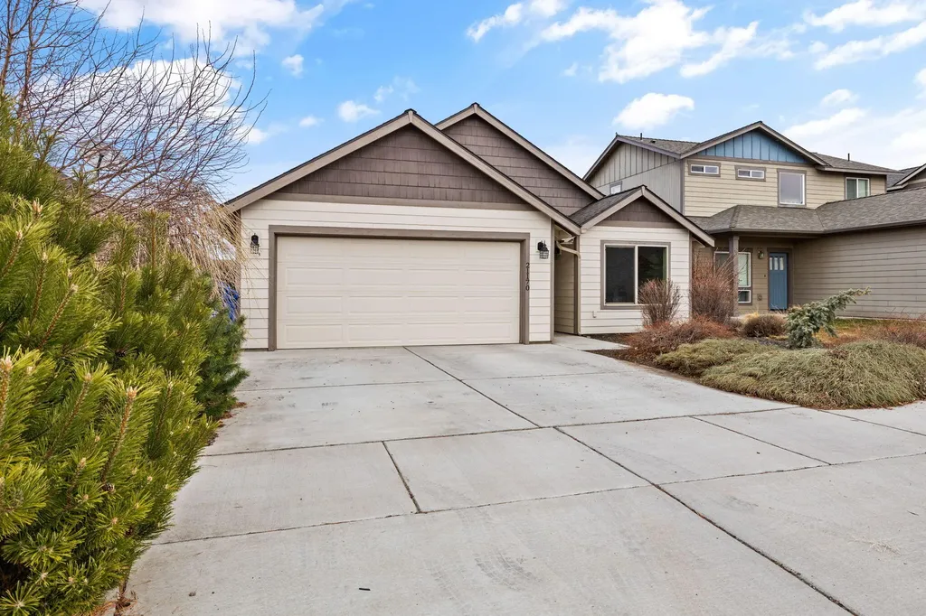 21170 Capella Place Bend OR 97702