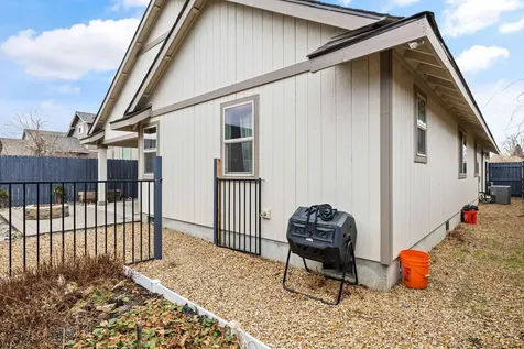 21170 Capella Place Bend OR 97702