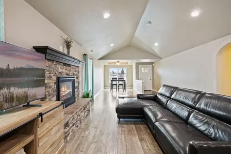 21170 Capella Place Bend OR 97702