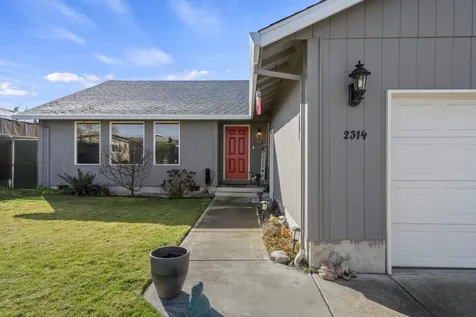 2314 Lara Lane Central Point OR 97502