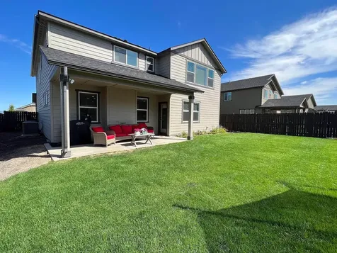 4428 SW Salmon Place Redmond OR 97756