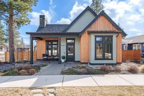 3047 NW Tharp Avenue Bend OR 97703