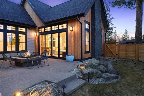 3047 NW Tharp Avenue Bend OR 97703