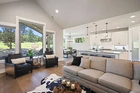 3039 NW Hidden Ridge Drive Bend OR 97703