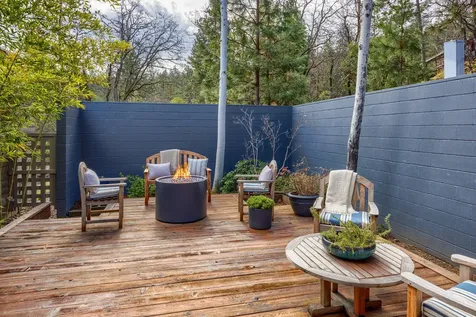 695 Liberty Street Ashland OR 97520