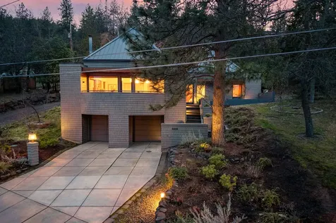 695 Liberty Street Ashland OR 97520