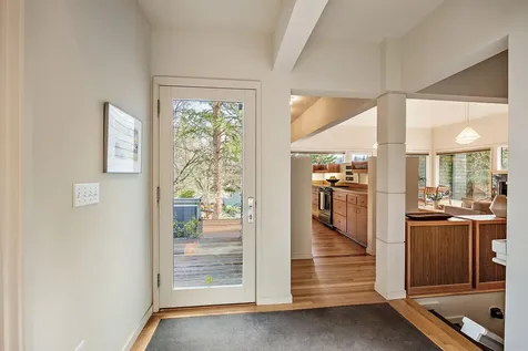 695 Liberty Street Ashland OR 97520