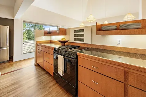 695 Liberty Street Ashland OR 97520