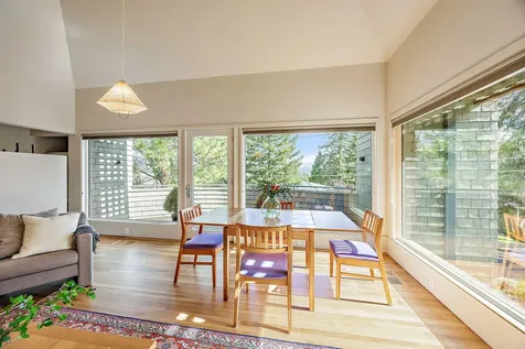 695 Liberty Street Ashland OR 97520