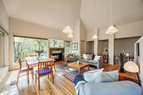 695 Liberty Street Ashland OR 97520