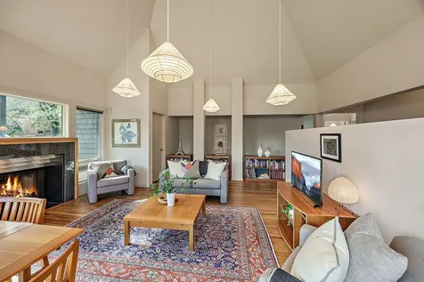 695 Liberty Street Ashland OR 97520