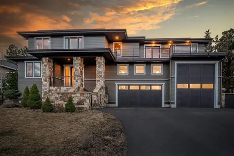 3334 NW Fairway Heights Drive Bend OR 97703