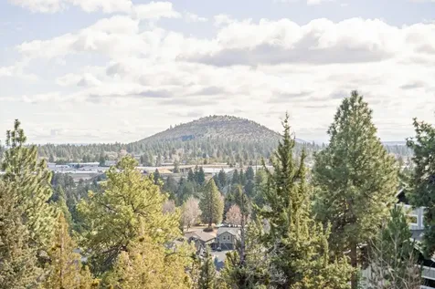 3334 NW Fairway Heights Drive Bend OR 97703