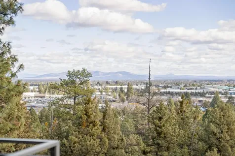 3334 NW Fairway Heights Drive Bend OR 97703