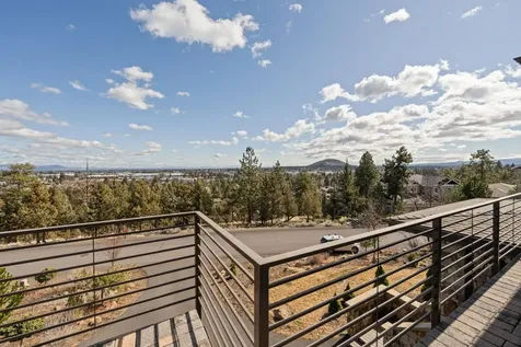 3334 NW Fairway Heights Drive Bend OR 97703