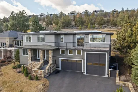 3334 NW Fairway Heights Drive Bend OR 97703