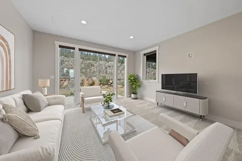 3334 NW Fairway Heights Drive Bend OR 97703