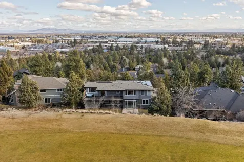 3334 NW Fairway Heights Drive Bend OR 97703