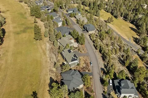 3334 NW Fairway Heights Drive Bend OR 97703