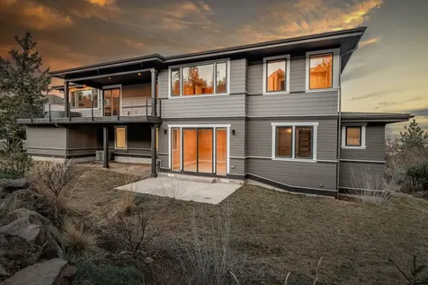 3334 NW Fairway Heights Drive Bend OR 97703