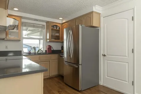 2308 Alcan Drive Medford OR 97504