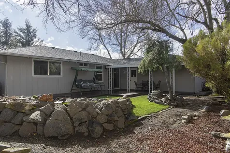 2308 Alcan Drive Medford OR 97504