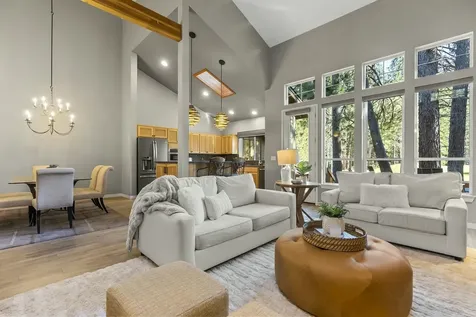 60454 Elkai Woods Drive Bend OR 97702