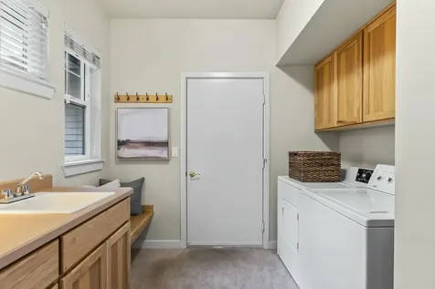 60454 Elkai Woods Drive Bend OR 97702
