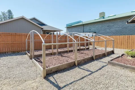 1696 NE 9th Street Grants Pass OR 97526