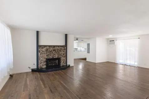 1696 NE 9th Street Grants Pass OR 97526
