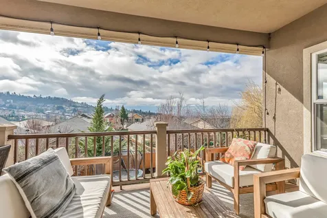4338 Vineyard Terrace Medford OR 97504