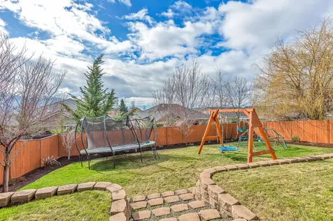 4338 Vineyard Terrace Medford OR 97504
