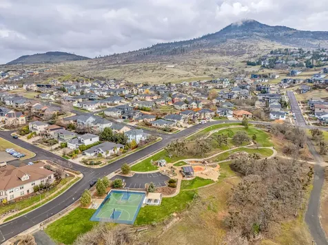 4338 Vineyard Terrace Medford OR 97504