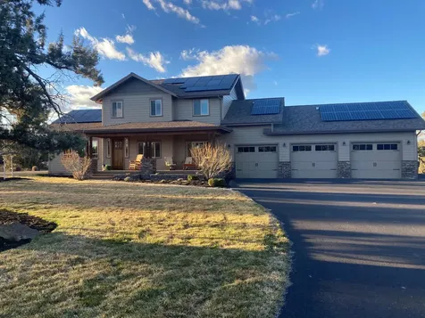 18401 SW Mount Adams Loop Powell Butte OR 97753