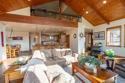 18401 SW Mount Adams Loop Powell Butte OR 97753