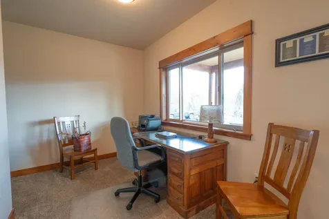 18401 SW Mount Adams Loop Powell Butte OR 97753