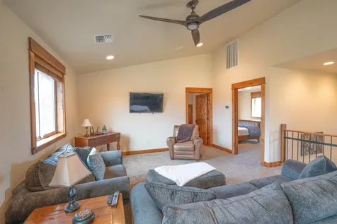 18401 SW Mount Adams Loop Powell Butte OR 97753