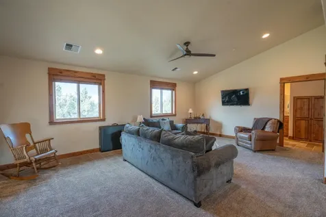 18401 SW Mount Adams Loop Powell Butte OR 97753