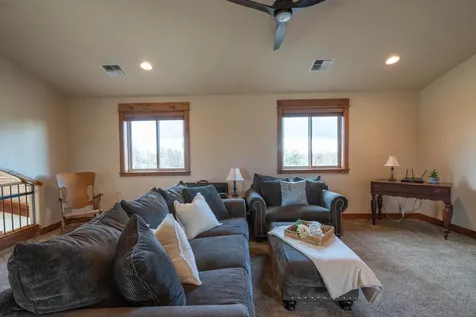 18401 SW Mount Adams Loop Powell Butte OR 97753