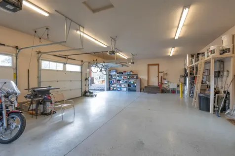 18401 SW Mount Adams Loop Powell Butte OR 97753