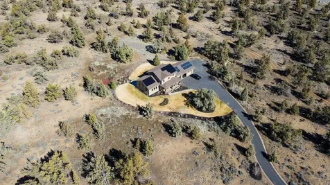18401 SW Mount Adams Loop Powell Butte OR 97753