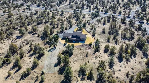 18401 SW Mount Adams Loop Powell Butte OR 97753