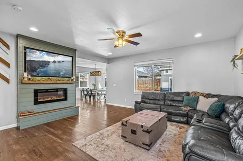 1737 Dragon Tail Place Medford OR 97504