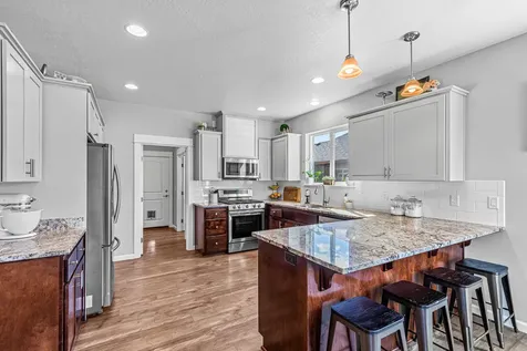 1737 Dragon Tail Place Medford OR 97504