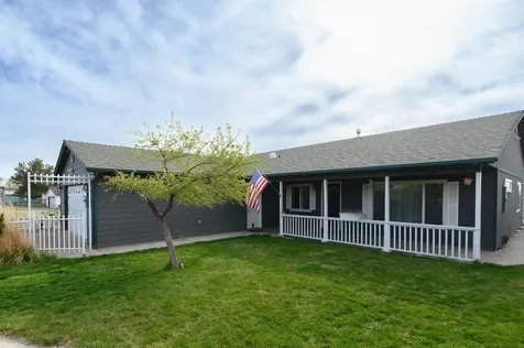 9047 13th Street Terrebonne OR 97760