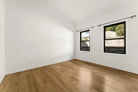 107 NE Vertical Drive Grants Pass OR 97526