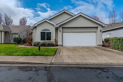 744 Fernwood Drive Medford OR 97504