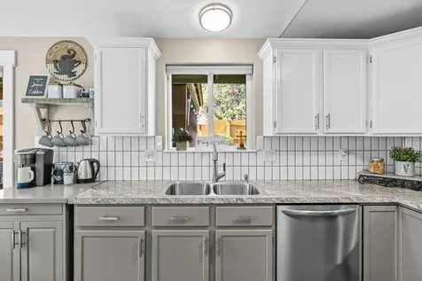 2223 SW 34th Street Redmond OR 97756