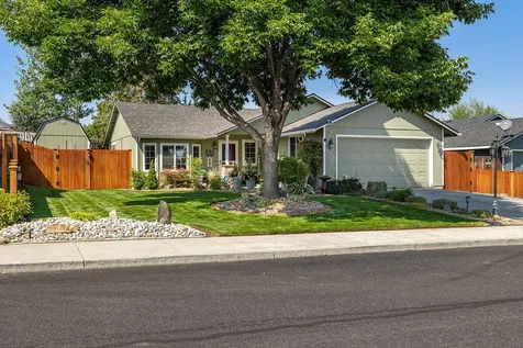 2223 SW 34th Street Redmond OR 97756