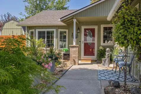 2223 SW 34th Street Redmond OR 97756